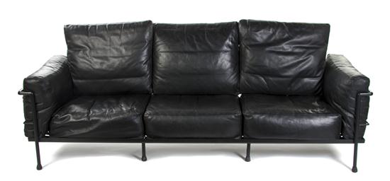 A Grand Confort Sofa Le Corbusier 152830