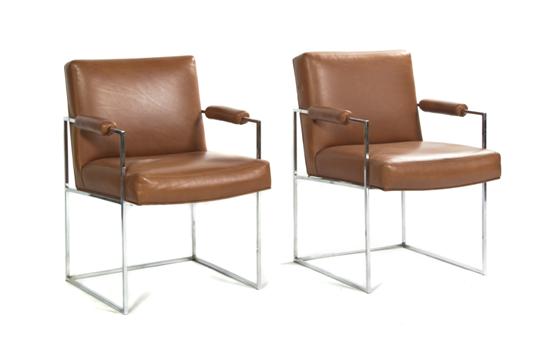A Pair of Chrome and Leather Armchairs 15282e