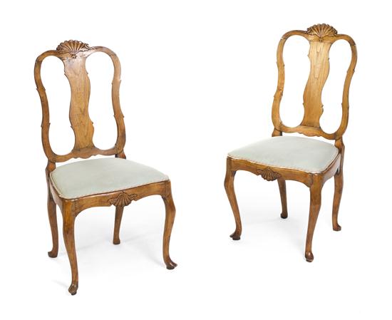 A Pair of Queen Anne Style Oak 1528e8