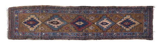 A Sarab Wool Runner having five