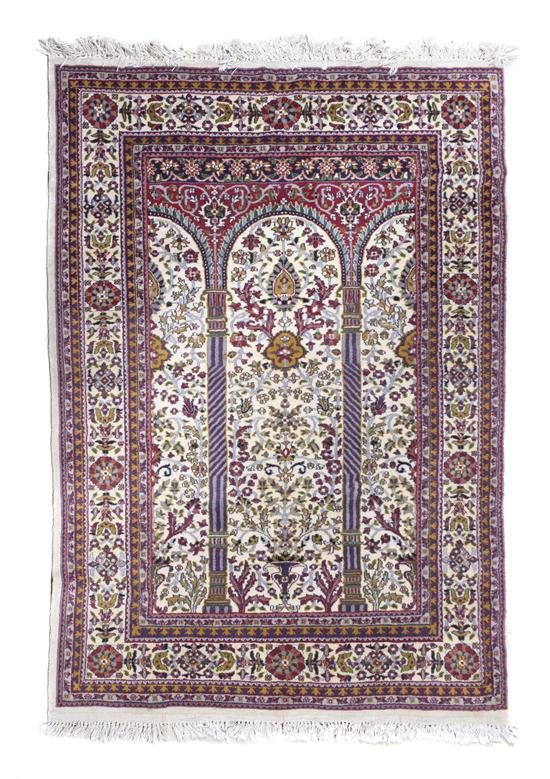 A Persian Wool Prayer Rug decorated 152cdf