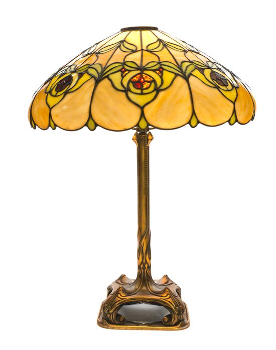 An American Leaded Glass Lamp attributed 152d56