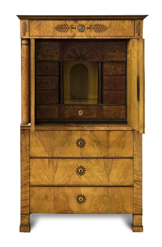 A Biedermeier Satinwood Secretaire 152de3