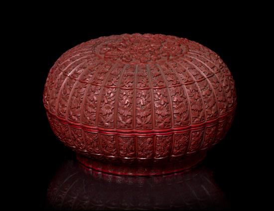  A Finely Carved Cinnabar Lacquer 152f30