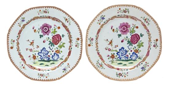 A Pair of Chinese Famille Rose 15301d