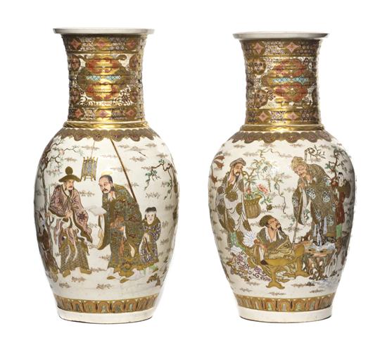 A Pair of Satsuma Baluster Vases 1531e3