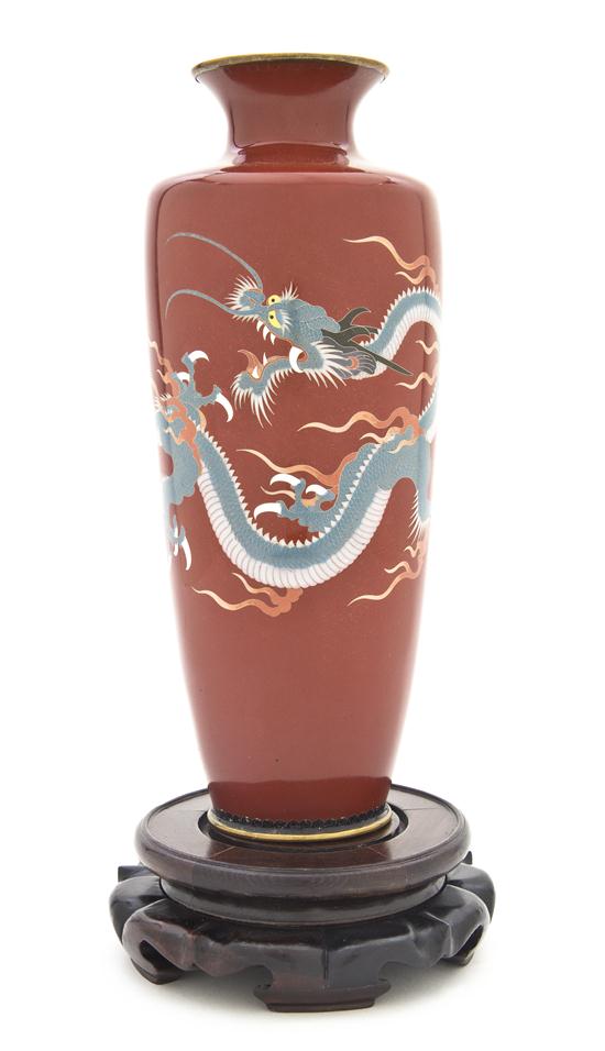 A Japanese Cloisonne Enamel Vase 1531e5