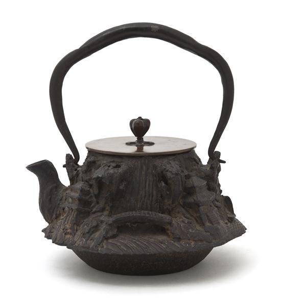 A Japanese Iron and Bronze Teapot 1531fe