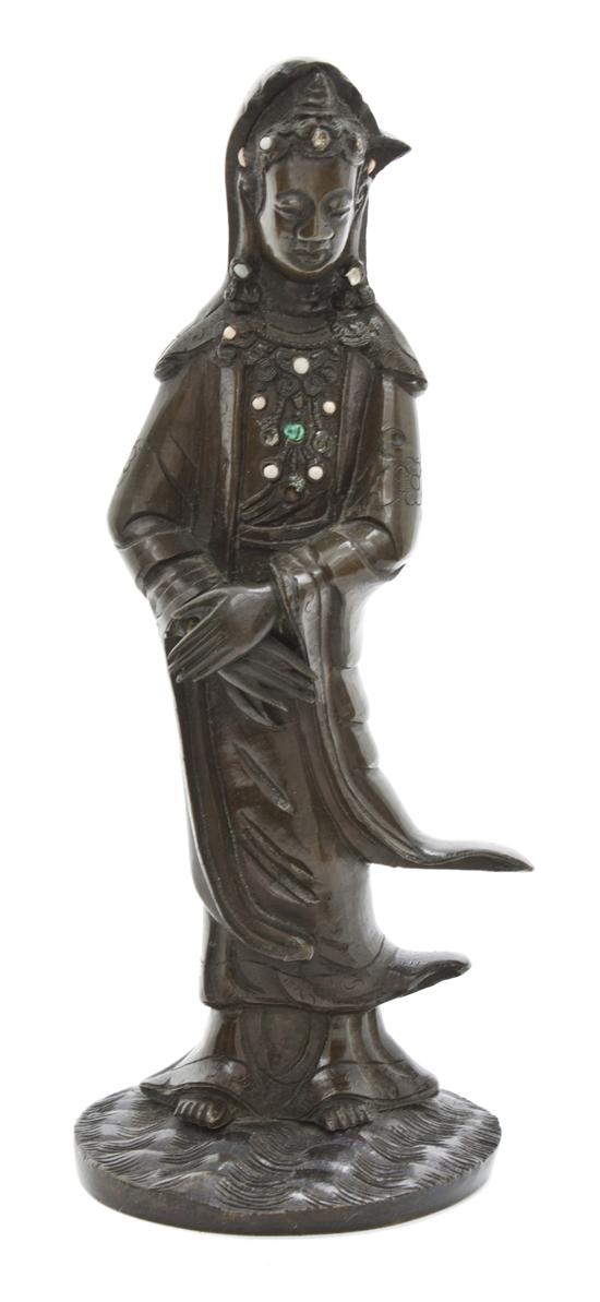 A Chinese Bronze Figure of Guanyin 15335e