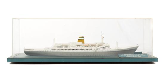 A Cased Model of a Cruise Ship