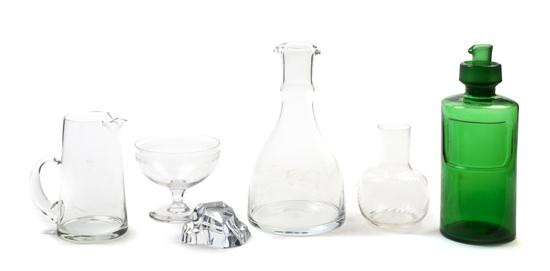 A Collection of Glass Table Articles