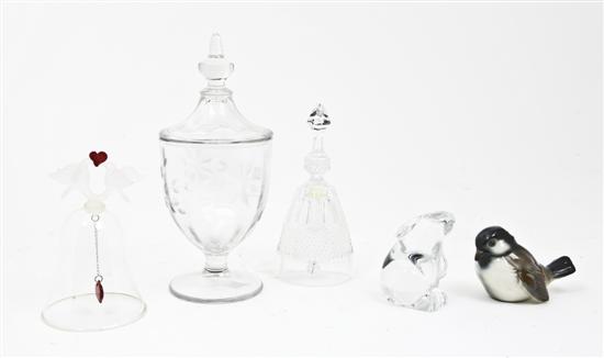 A Collection of Glass Decorative 1511ab