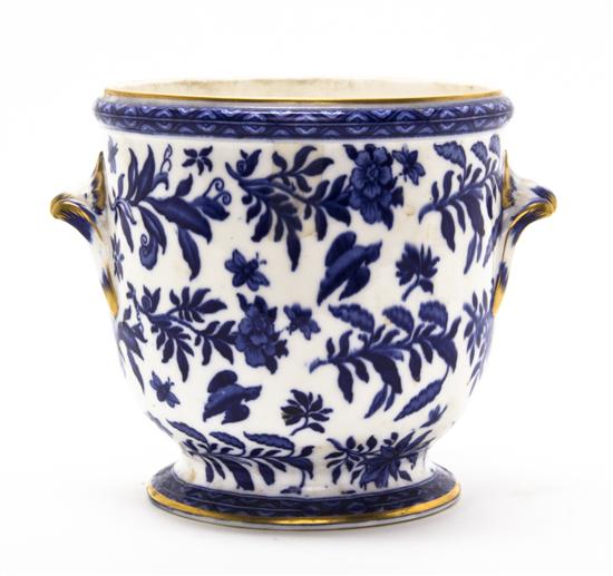  A Paris Porcelain Cache Pot of 15120f