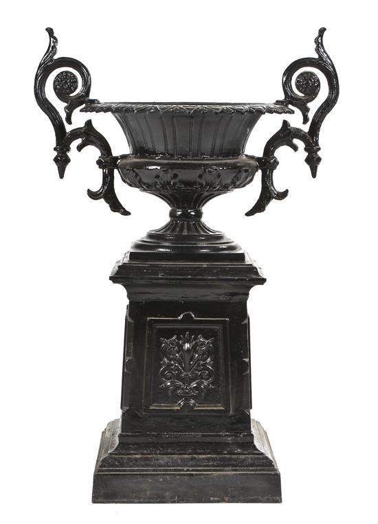 A Victorian Style Cast Iron Urn 1518cc