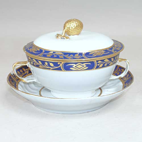 A Chinese Export Porcelain Covered 151e18