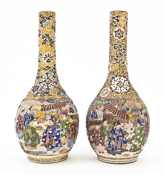 A Pair of Japanese Moriage Bottle 154a55