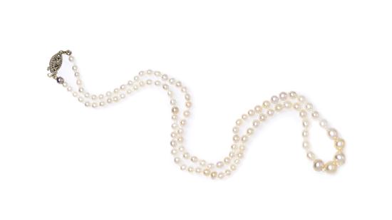 A Single Strand Natural Pearl Necklace 154b41