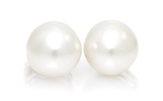 *A Pair of Cultured South Sea Pearl