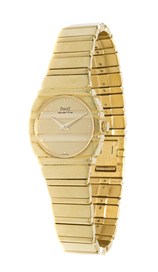 An 18 Karat Yellow Gold Wristwatch 154c41