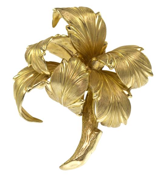 *A 14 Karat Yellow Gold Floral