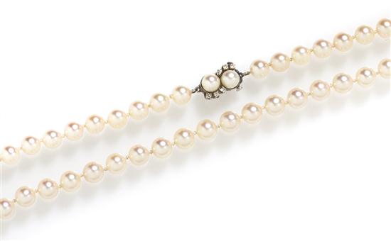 A Single Strand of Cultured Pearls 154ce5