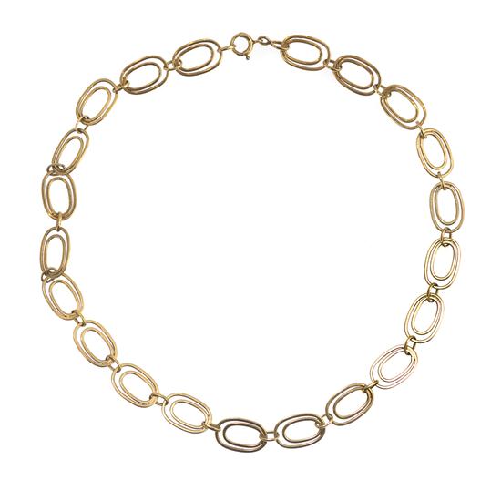 A 14 Karat Yellow Gold Oval Link Necklace