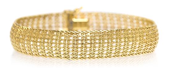 An 18 Karat Yellow Gold Woven Link 154d09