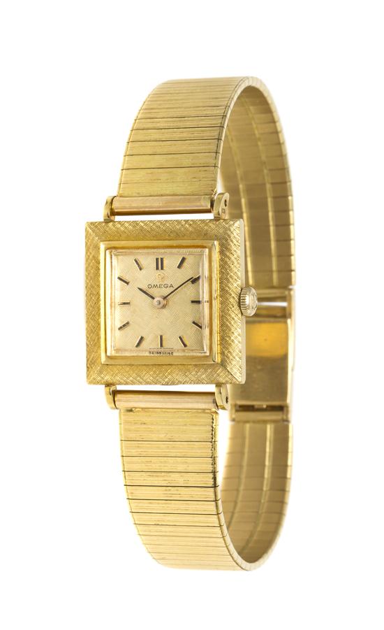 An 18 Karat Yellow Gold Wristwatch