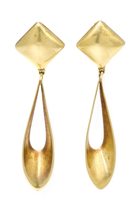 A Pair of 18 Karat Yellow Gold 154d69