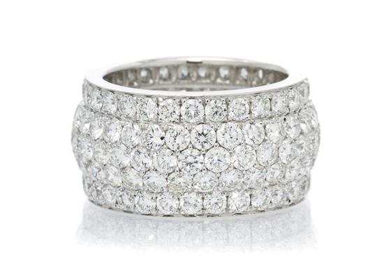 An 18 Karat White Gold and Diamond 155119