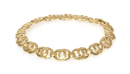 A 14 Karat Yellow Gold Link Bracelet 1551df