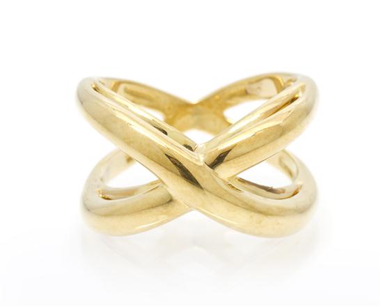 An 18 Karat Yellow Gold Ring in 1551fc