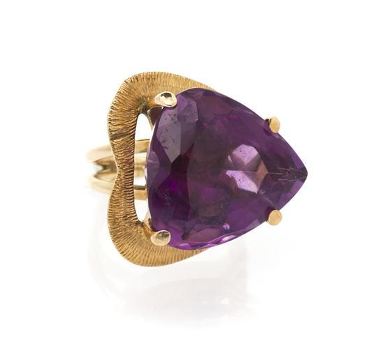 A 14 Karat Yellow Gold and Amethyst