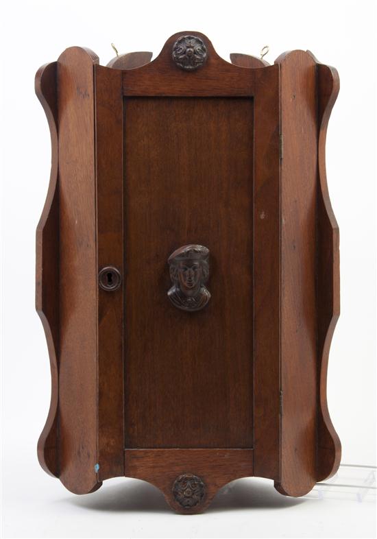 A Continental Mahogany Corner Cabinet 1552e1