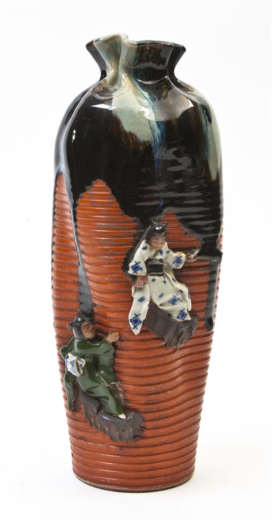 A Japanese Sumidagawa Style Ceramic 15555a