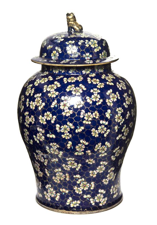 A Chinese Ceramic Lidded Baluster 155597