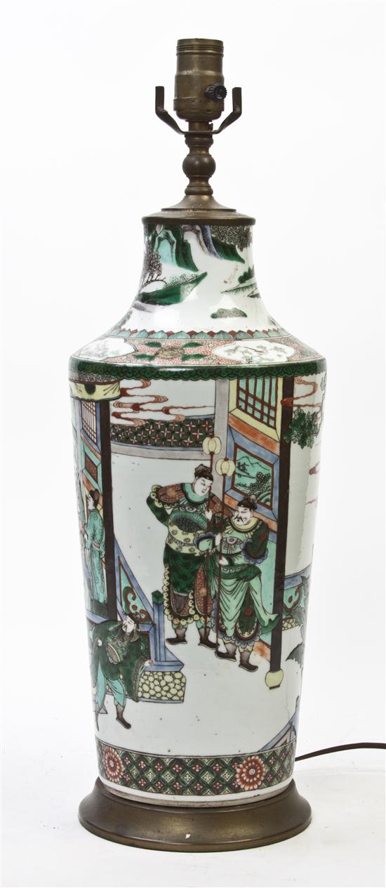 A Chinese Famille Verte Vase of 1555fa