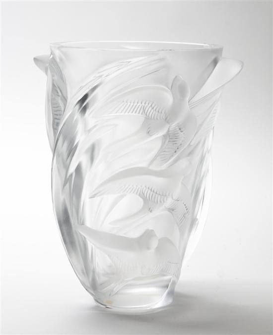 A Lalique Molded and Frosted Glass 1557ad
