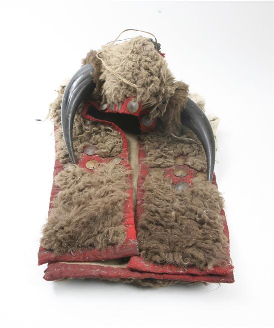  A Sioux Buffalo Hide Headdress 155860