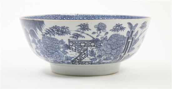 A Chinese Export Porcelain Punch