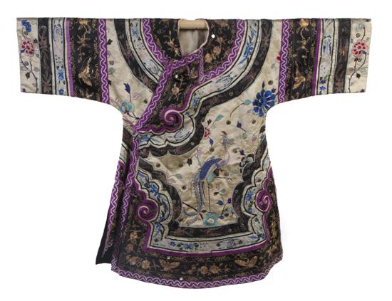 A Chinese Silk Robe with embroidered 15590c