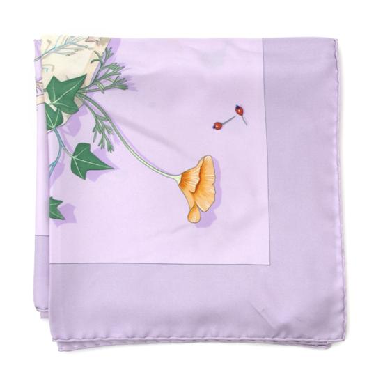 An Hermes Silk Scarf in a Des 155bb6