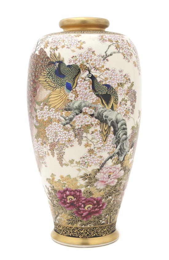 A Japanese Satsuma Vase of baluster 1535c4