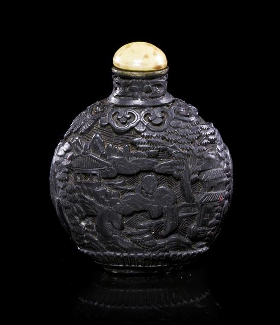 A Carved Black Lacquer Snuff Bottle 1535d7
