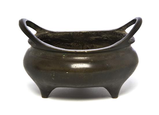 A Chinese Bronze Incense Burner 15361c