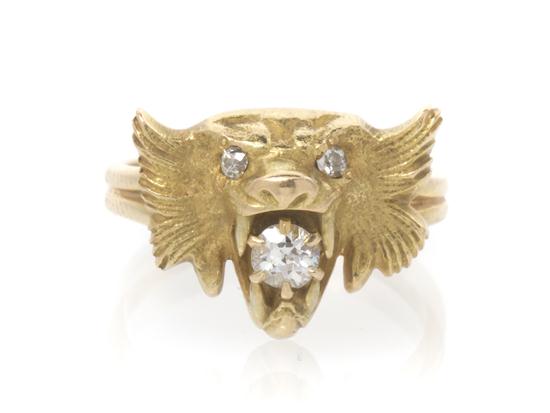 A 14 Karat Yellow Gold Lion Ring 1536c2