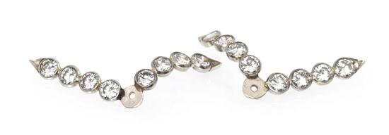 A Pair of White Gold Diamond Earring 1537af