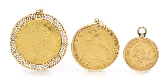  A Group of Yellow Gold Coin Pendants 1537ba