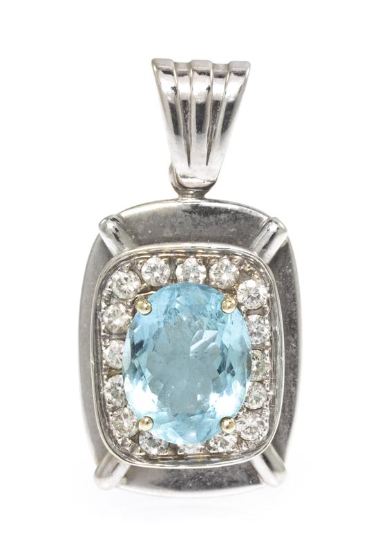 A 14 Karat White Gold Aquamarine 153892