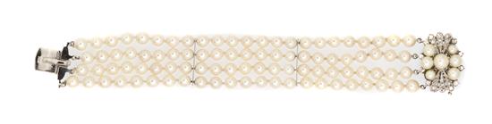 A Multistrand Cultured Pearl Bracelet 1538ae